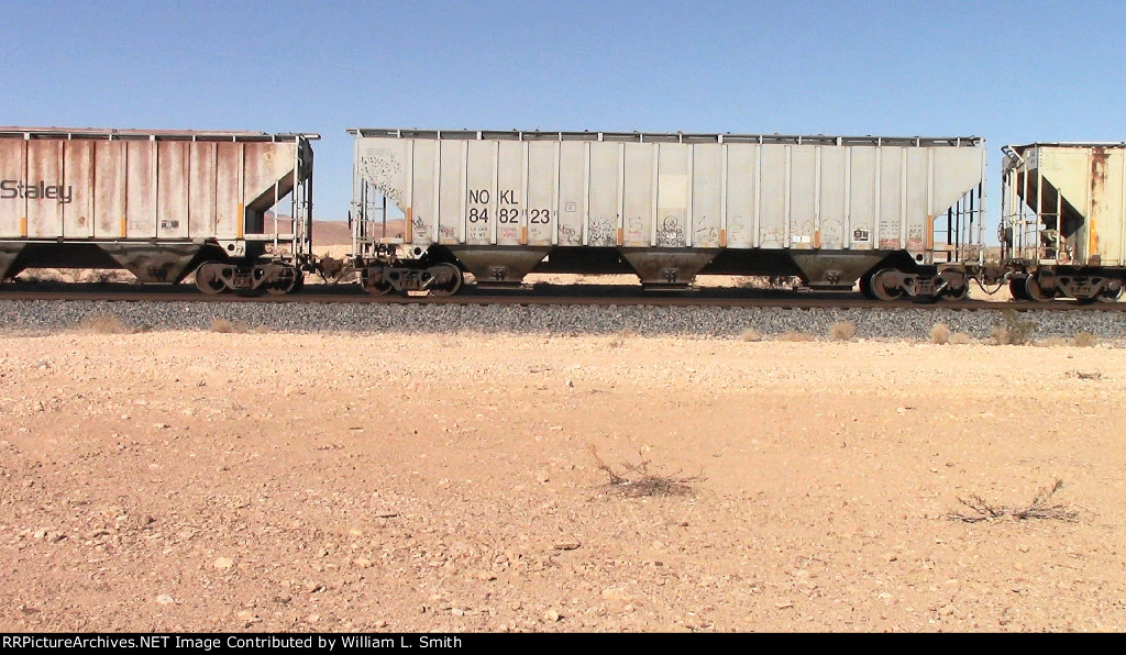 WB Manifest Frt at Erie NV W-Mid Trn Slv -11